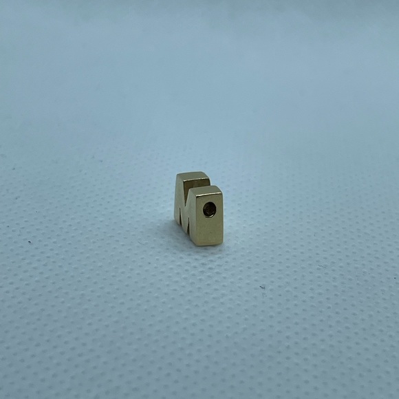 Retired 14k Solid Yellow Gold James Avery Chunky Letter M Charm Bead - Picture 4 of 7